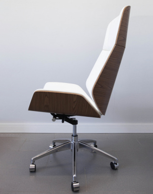 Кресло из натуральной кожи, каркас дерево арт. FX-BC06 - купить в Уссурийске. Цена 34 820.52 руб.